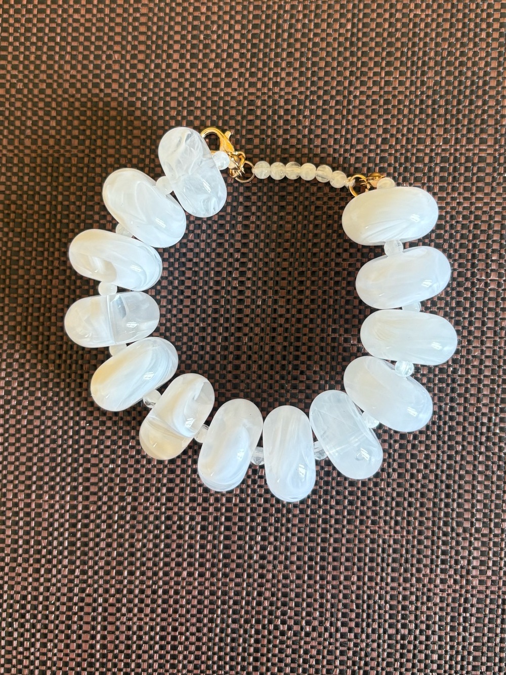 New! Cloud Dancer White Bead Resin Statement Bracelet - Women’s Jewelry - Picture 7 of 12